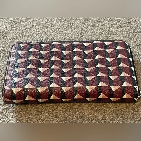 Love & Lore Geometric Patterned Wallet - Picture 3 of 4